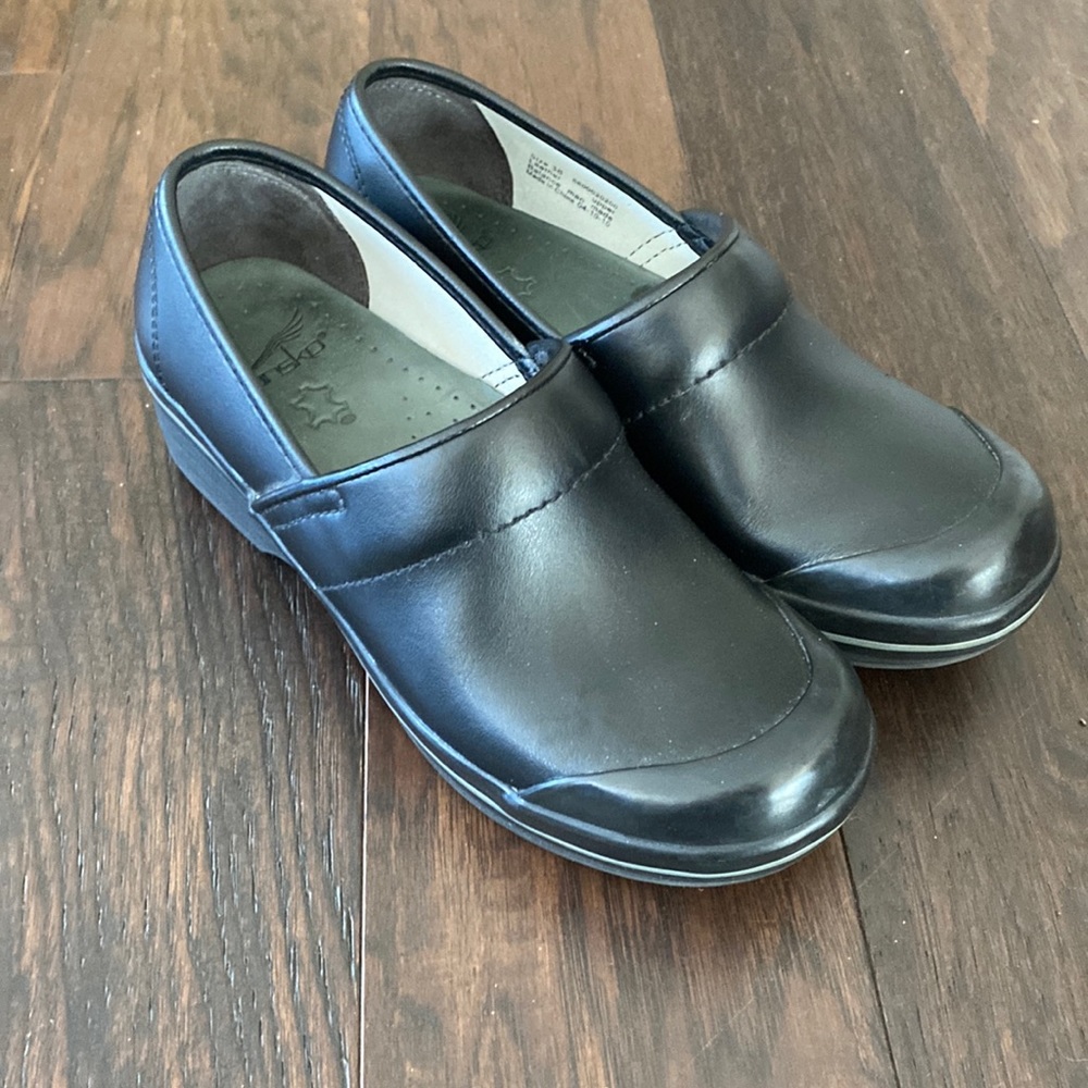 Dankso shoes - NWOT
